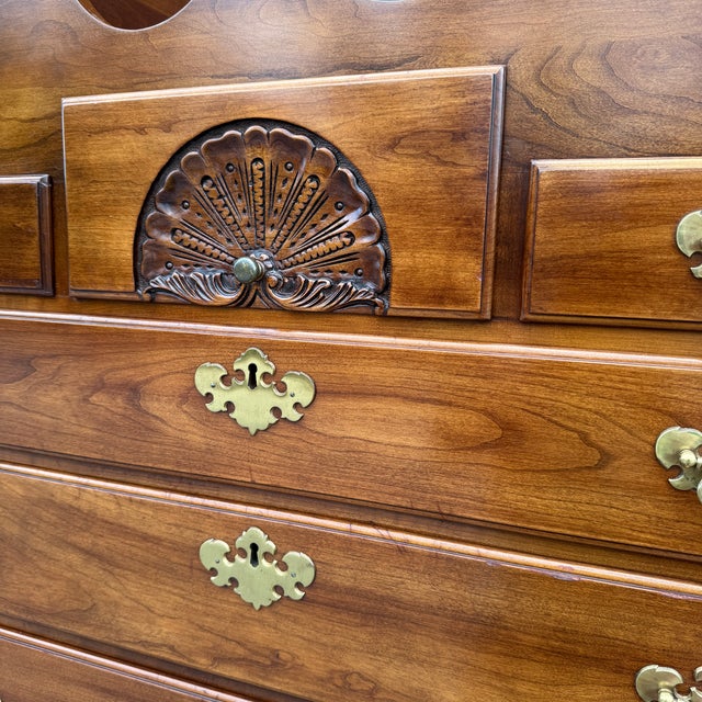 Wood 1970s Statton Private Collection Queen Anne / New England Solid Cherry 11 Drawer Highboy Dresser in Oldtowne Cherry For Sale - Image 7 of 18