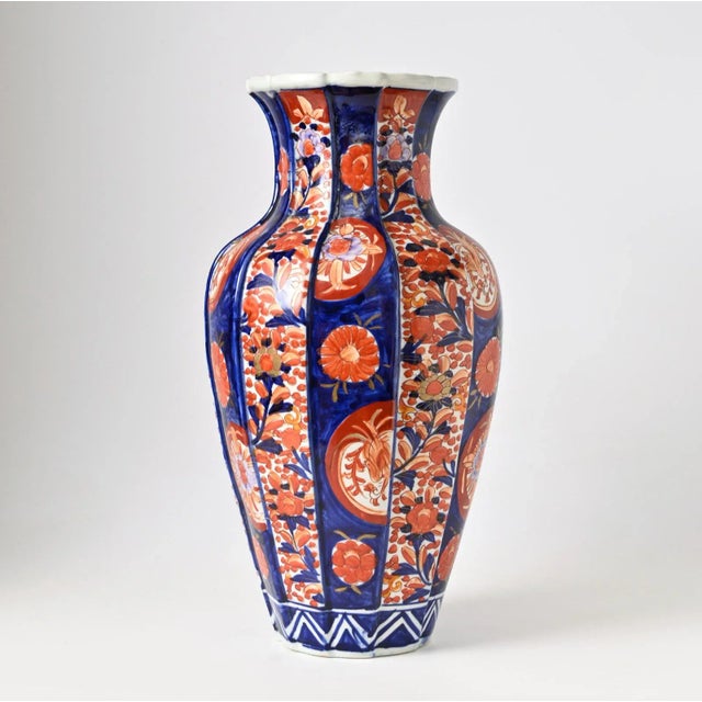 Large Japanese Imari Porcelain Vase, 1900s For Sale - Image 10 of 10