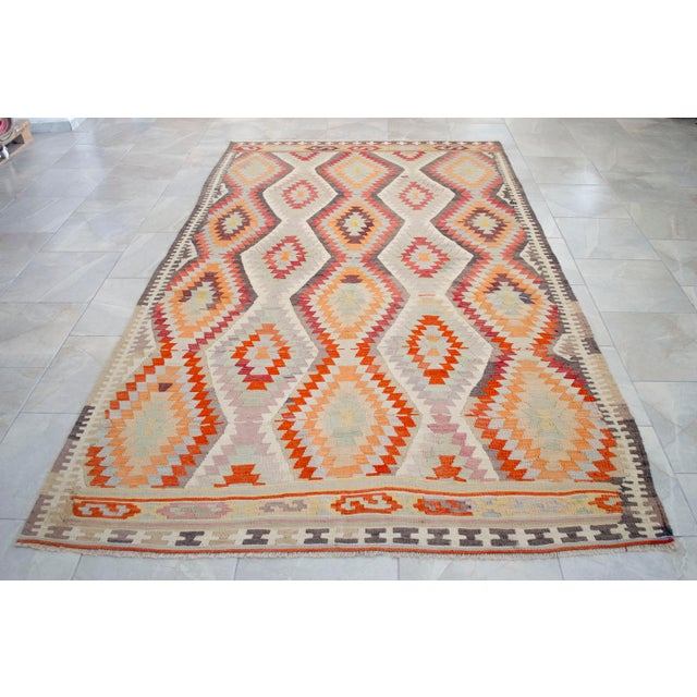 Vintage Handwoven Turkish Rug Kilim, Primitive Tribal Statement, Bohemian Area Rug - 5′8″ X 9′6″ For Sale - Image 9 of 16