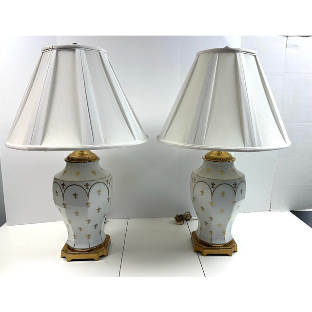 Vintage Fleur De Lis Porcelain Table Lamps Pair For Sale - Image 10 of 11