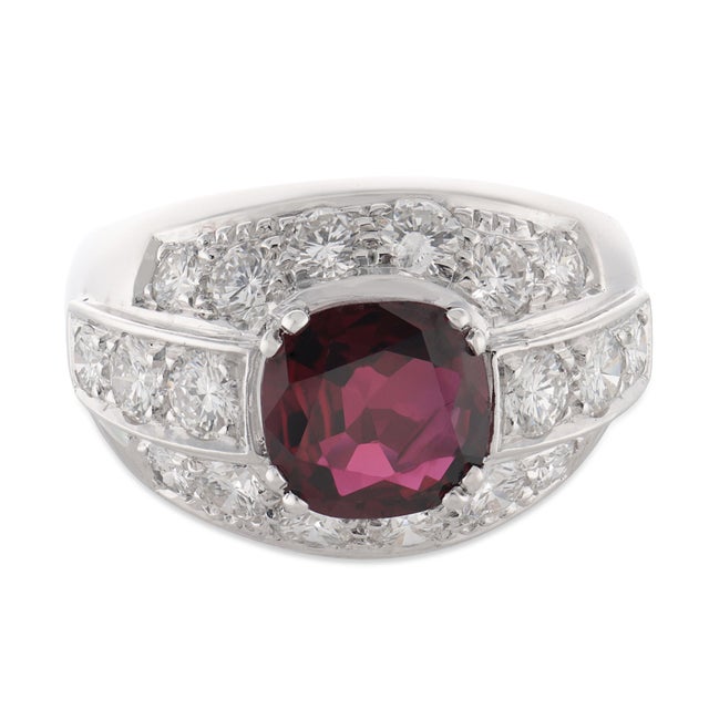 Contemporary Vintage Gia 2.58 Carat Ruby Diamond 18k White Gold Cocktail Ring, Size 7.75 For Sale - Image 3 of 6