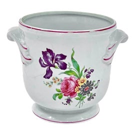 Example of Vista Alegre Cachepot