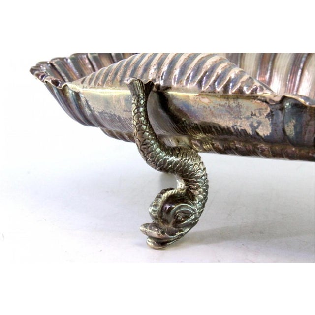 Shell-Shaped Silver Fruit Bowl with Reliefs and Fish-Shaped Feet For Sale - Image 4 of 8