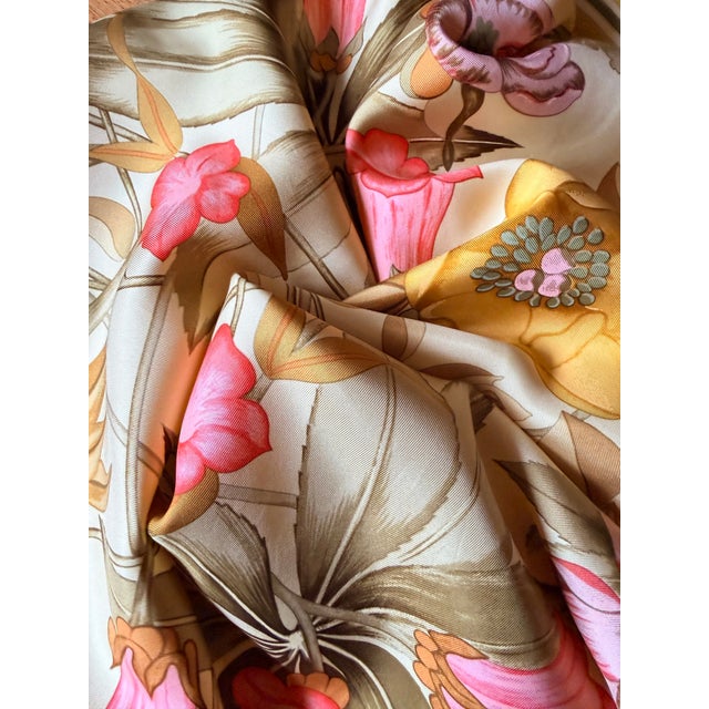 Hermès Hermès Fleurs D’Hellade 1992 Designed by Goulandris Niki For Sale - Image 4 of 5