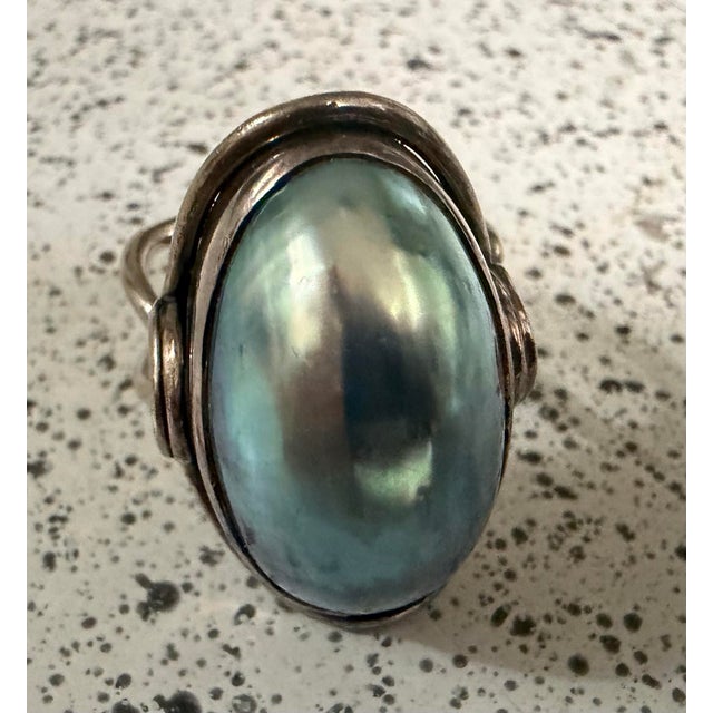 Blue Gray Mabe Pearl Ring in Sterling 1 inch x 3/4 inch Vintage size 11 Excellent condition The Blue Gray Mabe Pearl Ring...