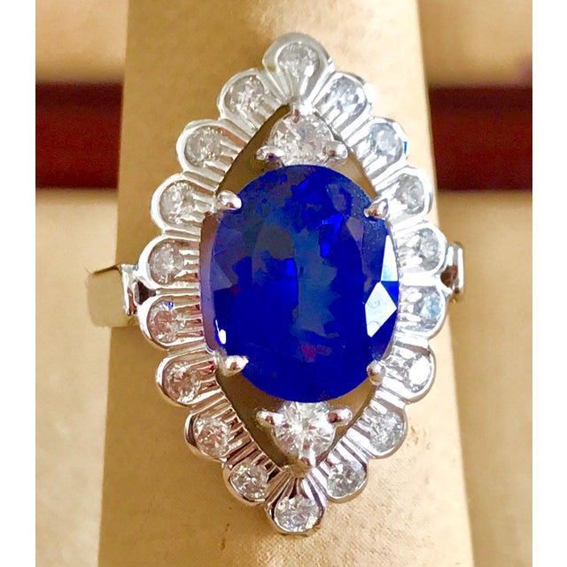 3.65 Carat Oval Tanzanite and 1 Carat Diamond Ring 18 Karat White Gold, Estate For Sale - Image 4 of 18