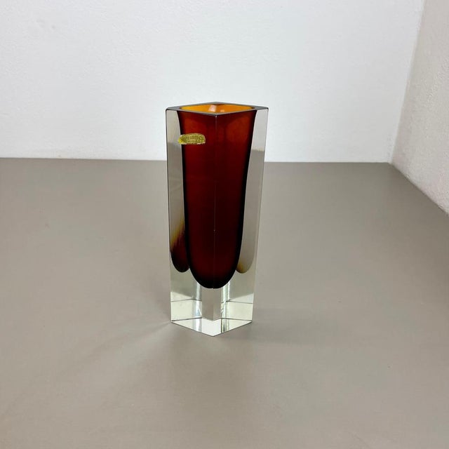 Flavio Poli Large Ochre Murano Glass Sommerso Vase attributed to Flavio Poli, 1970s For Sale - Image 4 of 18