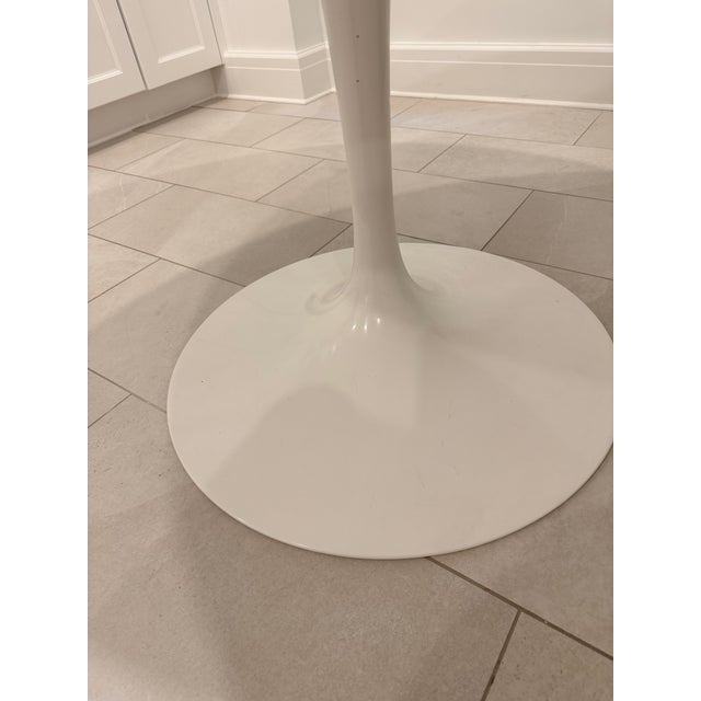 2010s Knoll Saarinen Dining Table, Round For Sale - Image 5 of 9