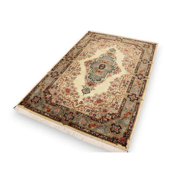 Middle Eastern Hand-Knotted Sarough Rug For Sale - Image 10 of 11