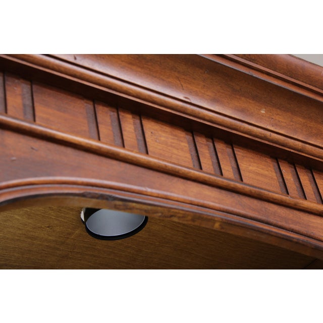 Brown Nichols & Stone Williamsburg Maple Bookcase Display Cabinet For Sale - Image 8 of 18