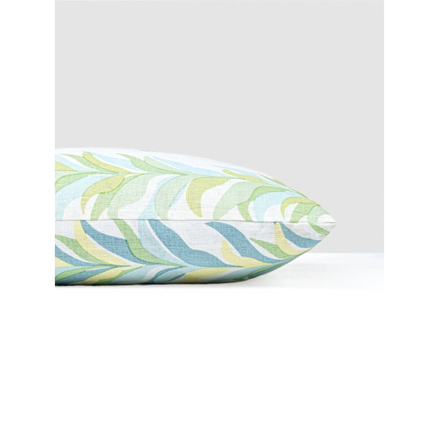 Tone-on-tone stripes get a tropical twist with our Chira Island motif. Offered in 6 retro-inspired shades, Chira Island is...