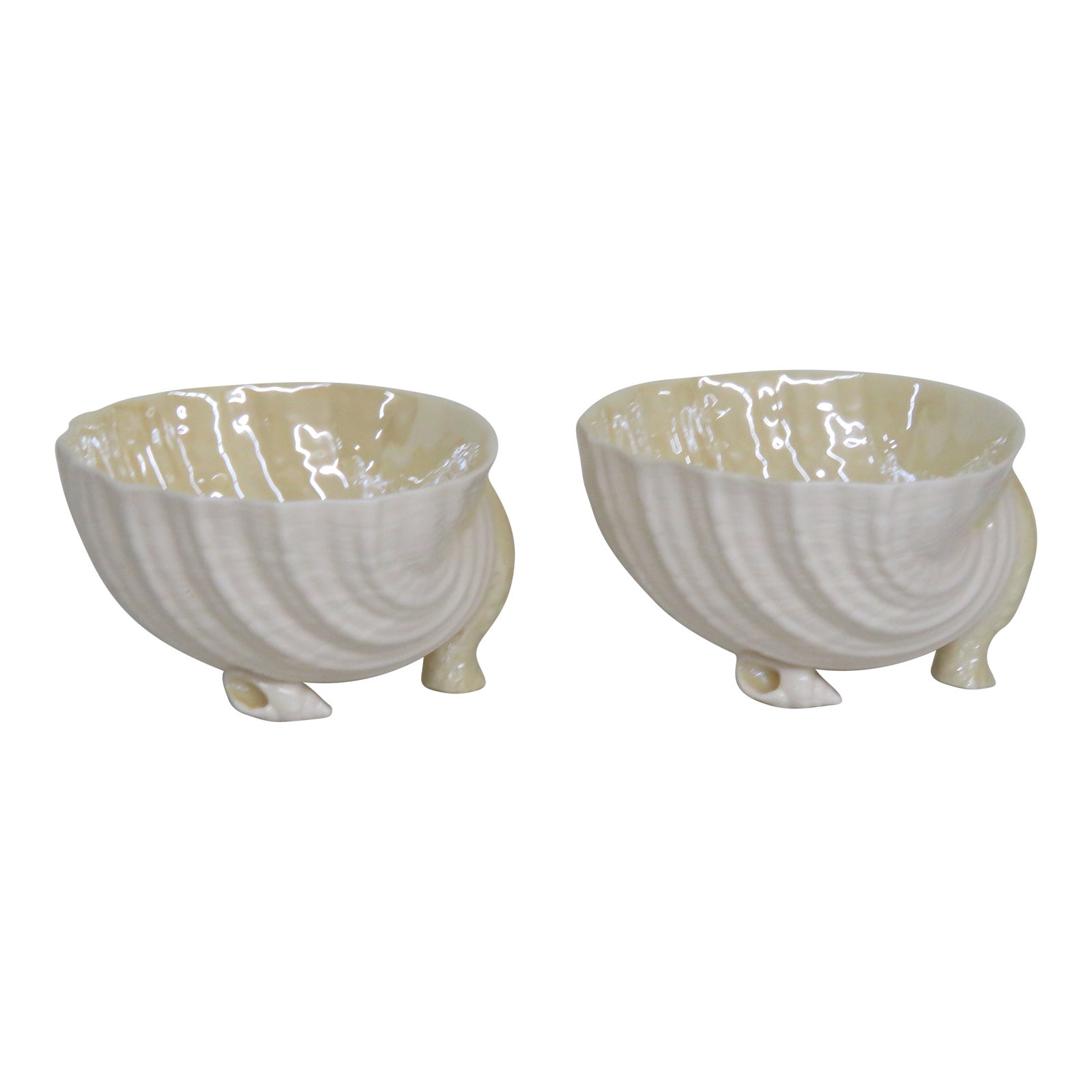 Belleek Bone China Neptune Sea Shell Shaped Bowls Seashell Feet a Pair