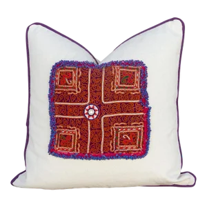Vivek Vintage Boho Throw Pillow Cover