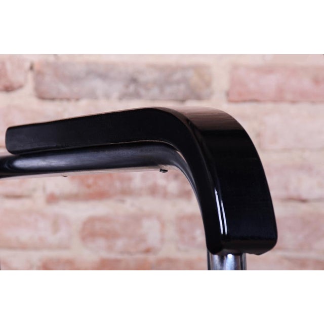 1930s Bauhaus Armchair in Chrome and Leather from Hynek Gottwald, Czech, 1930s For Sale - Image 5 of 14