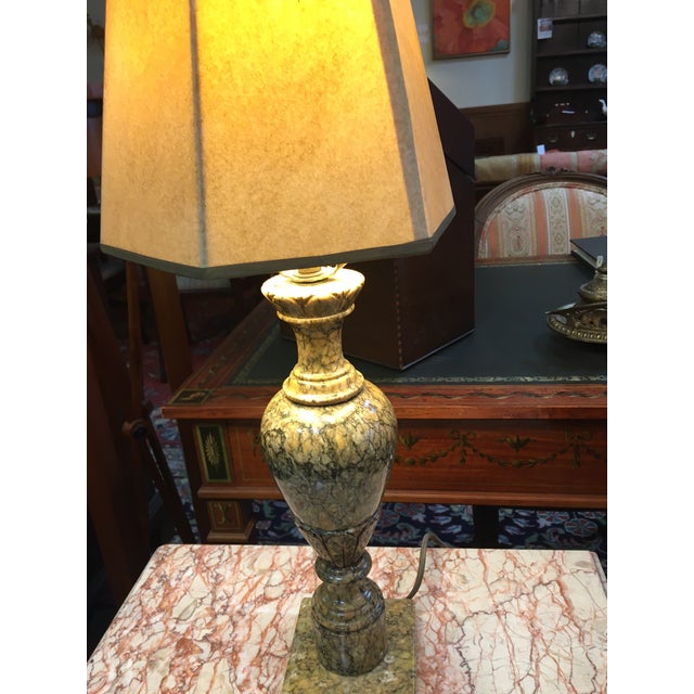 Italian Antique Italian Polished Pink and Black Marble Petite Table Lamp Pair For Sale - Image 3 of 9