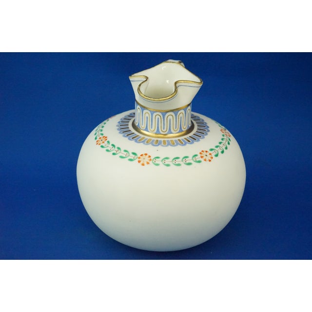 Classical Style Parian Jug in White Biscuit Porcelain with Gold Details, 19th Century For Sale - Image 6 of 18