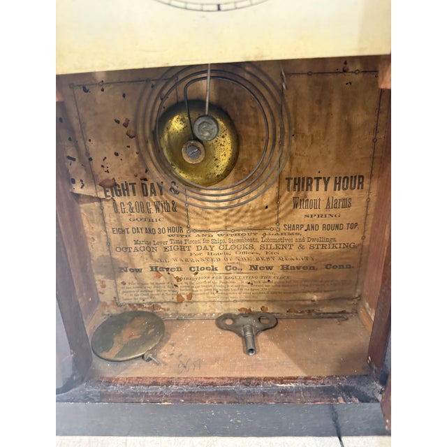 Mid 19th Century Antique New Haven Steeple Clock 19th Century With Key For Sale - Image 5 of 5
