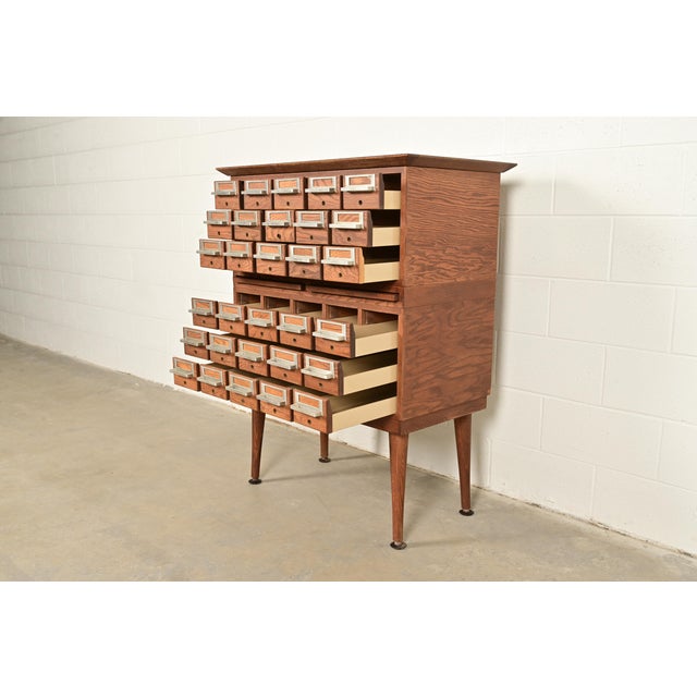 Remington Rand Style Mid-Century Modern 30-Drawer Oak Library Card Catalog, Circa 1960s For Sale In South Bend - Image 6 of 16