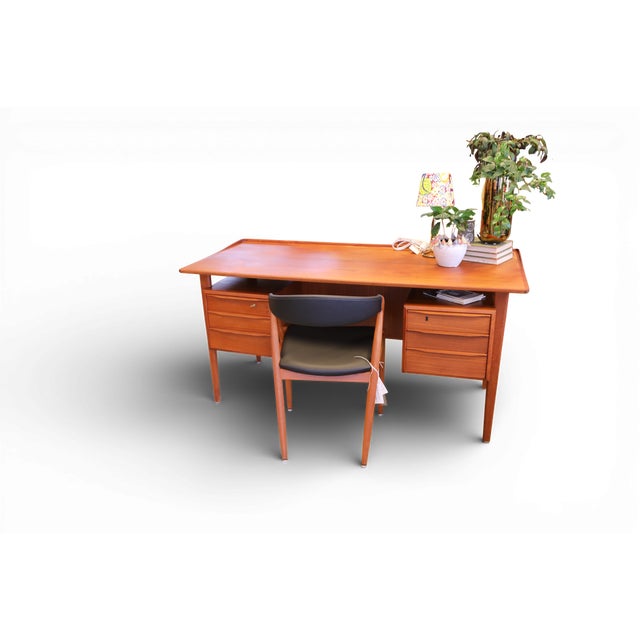 Teak Desk with Bookshelf by Peter Løvig Nielsen for Hedensted Møbelfabrik, 1960s For Sale - Image 14 of 18