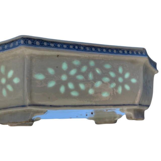 Late 19th Century 19th Century Chinese Blue and White Rice Grain Planter For Sale - Image 5 of 6