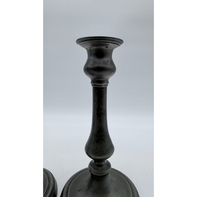 Antique Pair of American Pewter Candlesticks with Push Up Rods, Circa 1820s–1830s A handsome and authentically American...