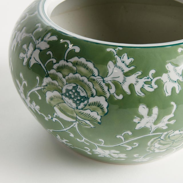 Kenneth Ludwig Chicago Imperial Lotus Planter Small For Sale - Image 4 of 5