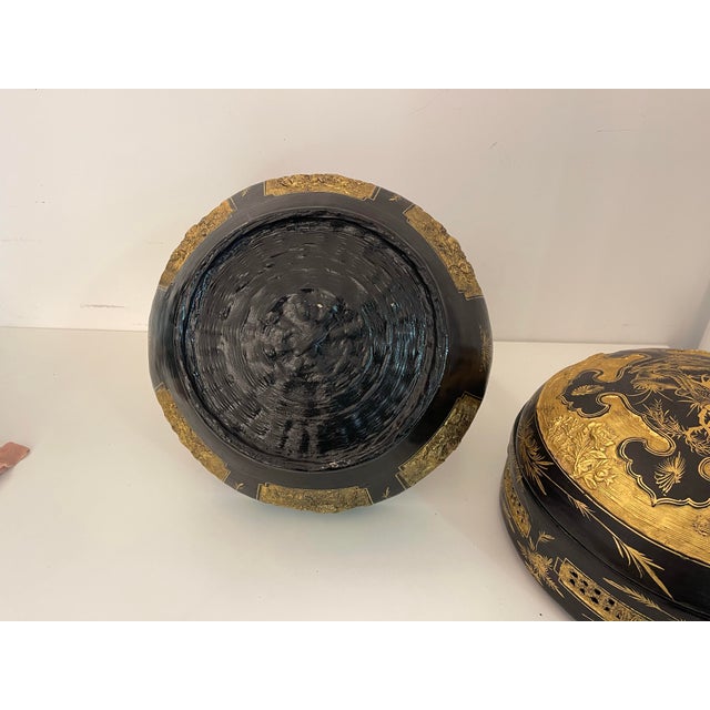 Black Vintage Chinoiserie Black Lacquer & Raised Gold Gilt Tiered Chinese Wedding Basket For Sale - Image 8 of 9