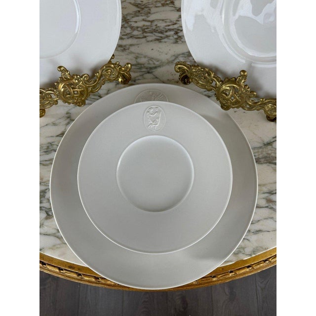 20th Century Porcelain Dinner and Dessert Plates from KMP Berlin, Set of 7 For Sale - Image 9 of 13