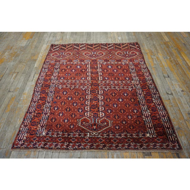 19th Century Turkmen Engsi Carpet ( 4 7" x 5'2" - 140 x 157 ) For Sale - Image 11 of 12