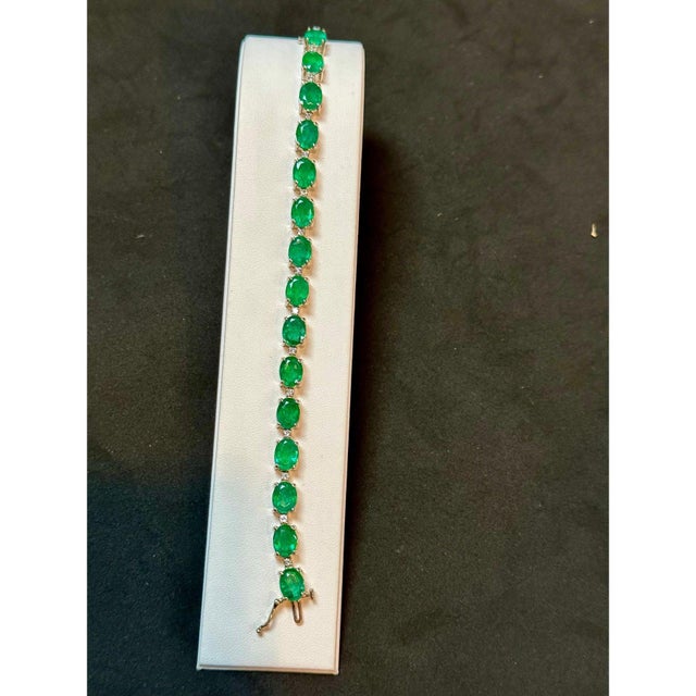 Early 21st Century 22 Carat Natural Brazilian Emerald & Diamond Tennis Bracelet 14 Kt Yellow Gold For Sale - Image 5 of 16