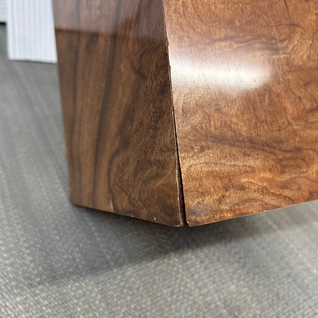 Burl Wood Veneer Pedestals, Set of Three For Sale - Image 12 of 18