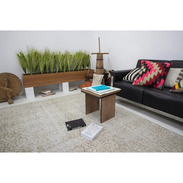 1960s Vintage Distressed Washed Out Cream Rug- 5′10″ × 9′6″ For Sale In Los Angeles - Image 6 of 7