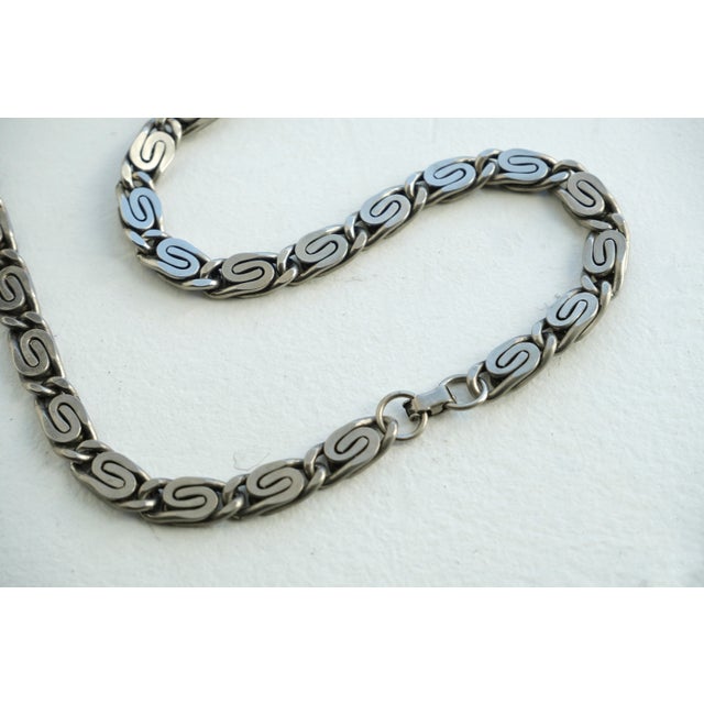 Art Deco Vintage 1970s Silver Byzantine Scroll Link Chain Necklace For Sale - Image 3 of 9