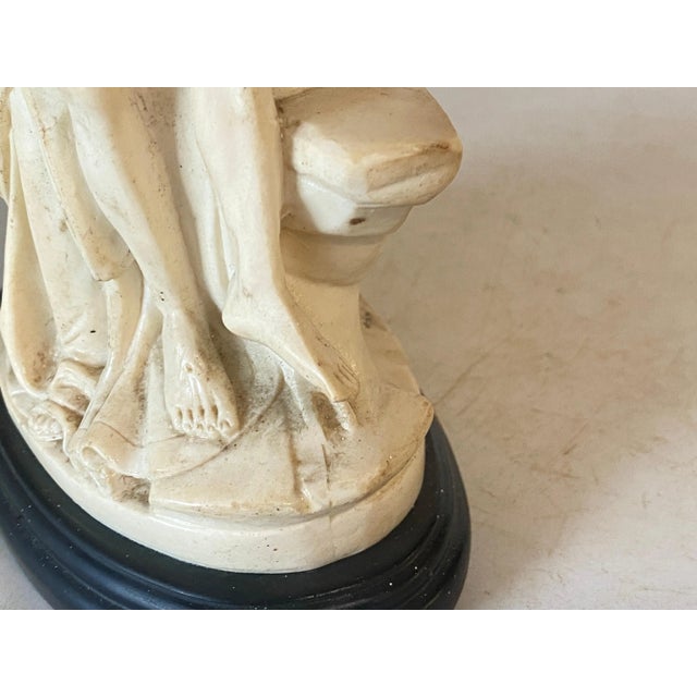 French Resin Sculpture in White and Black Color For Sale - Image 3 of 11