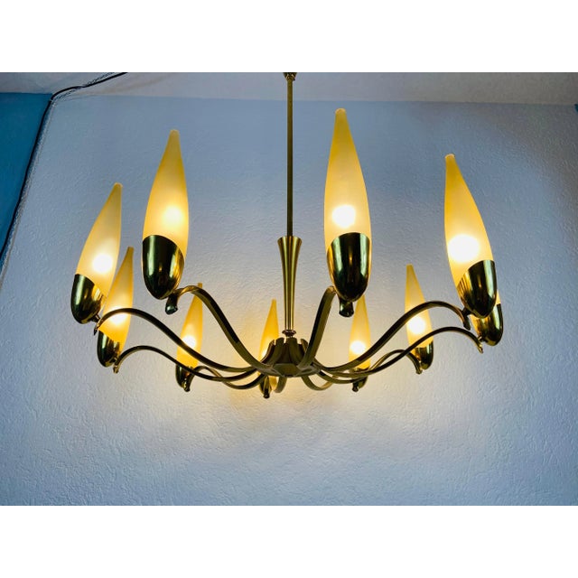 1960s Stilnovo Mid-Century Modern Italian Brass and Glass Chandelier, 1960s For Sale - Image 5 of 13