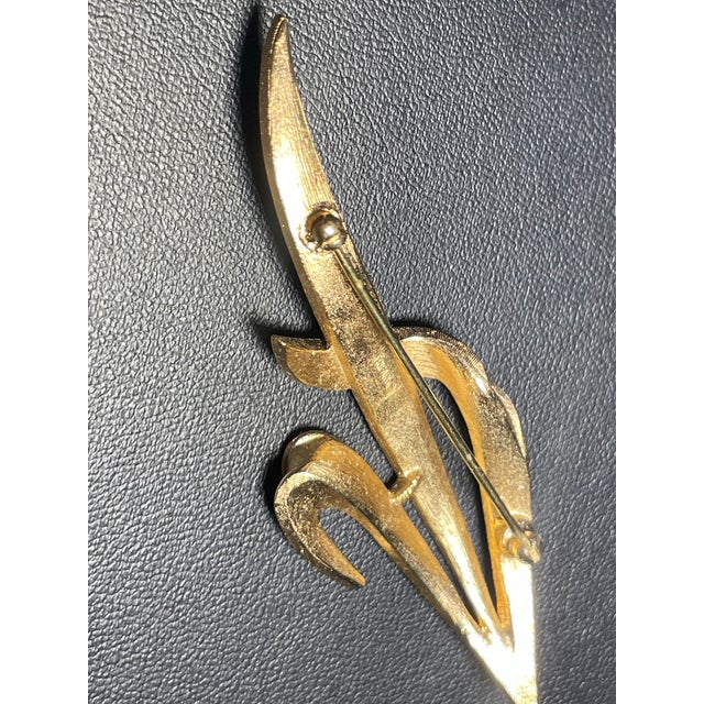 Metal MCM Jewelry by Trifari Flame Ribbon Brooch For Sale - Image 7 of 8