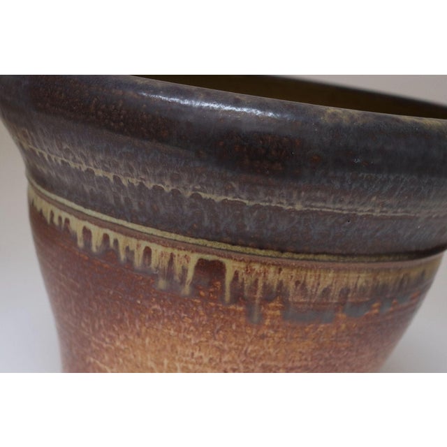 Large Vintage Studio Pottery Ombré Planter and Draining Saucer by Deanna Nichols For Sale - Image 11 of 18