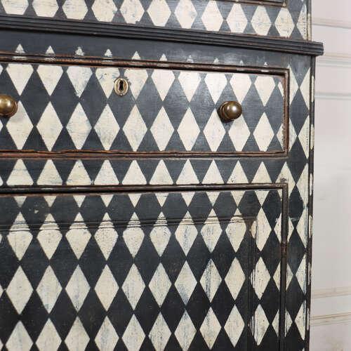 Early 19th Century English Harlequin Linen Cupboard For Sale - Image 15 of 18