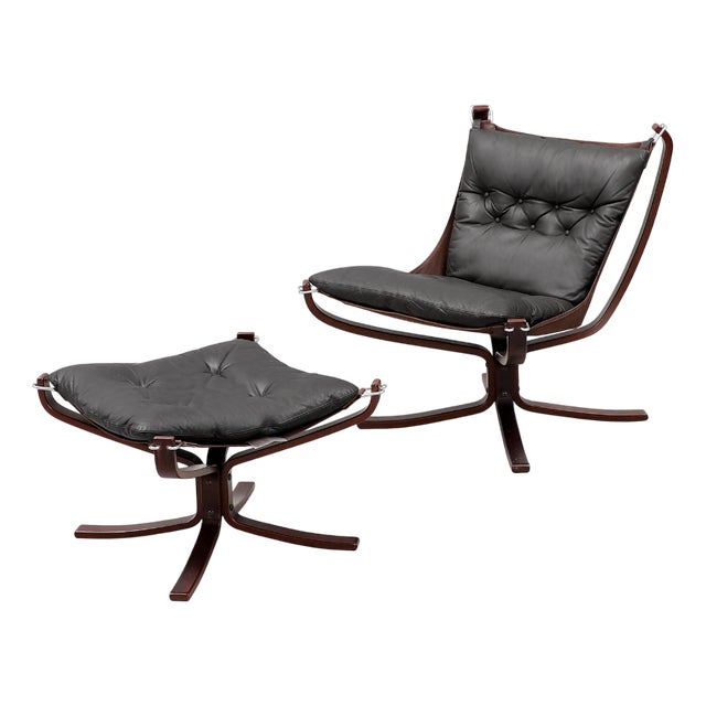 Set of Vintage Falcon Chairs and Ottoman in Brown Leather and Plywood by Sigurd Ressell for Vatne Møbler, 1970s For Sale