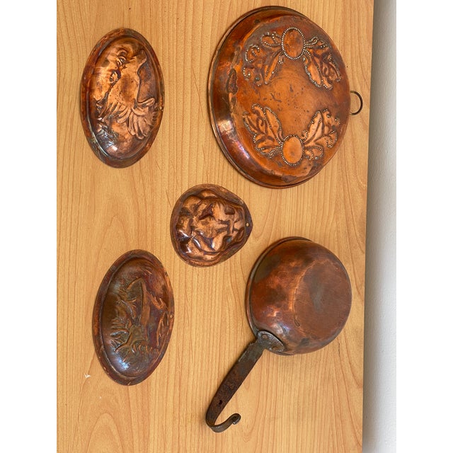 1900 - 1909 Antique Brass Black Forest Hunters Kitchen Ware Baking Molds Set For Sale - Image 5 of 5