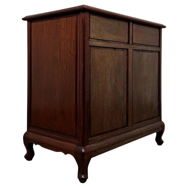 Traditional Mahogany Chest of Drawers For Sale - Image 9 of 12
