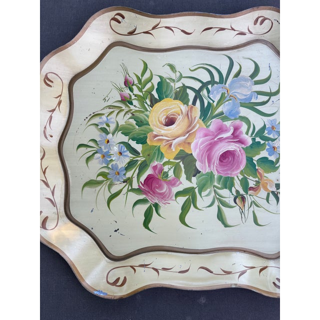Vintage Pilgrim Art Hand-Painted Floral Tole Tray – Ivory & Pink Roses For Sale In Louisville - Image 6 of 12