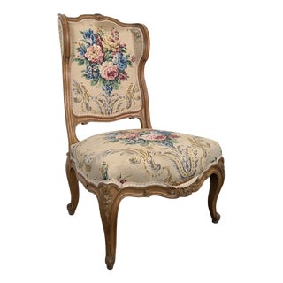 Louis XV Style Longue Chair in Wood with Floral Tapestry For Sale