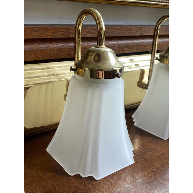 1950s Art Deco Style Vanity Sconce 5 Light With Frosted Bell Shades For Sale In Pittsburgh - Image 6 of 7