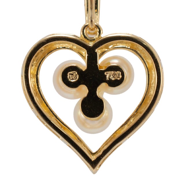 Modern Retired Mikimoto 18k Yellow Gold Pearl Pendant Heart Motif Drop Pendant For Sale - Image 3 of 8