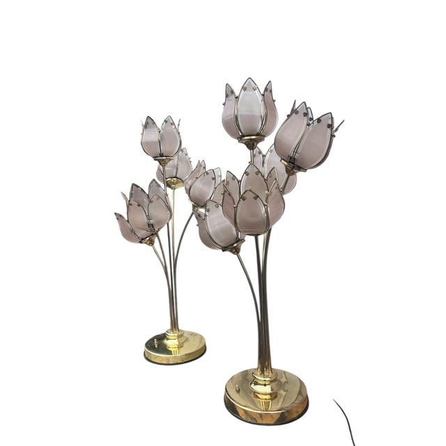 1970s Pair of Italian Mid Century Glass and Brass Lotus Flower Table Lamps For Sale - Image 5 of 12