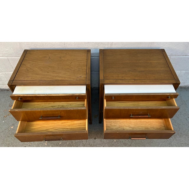 Mid-Century Modern Walnut Nightstands, Pair For Sale - Image 9 of 14