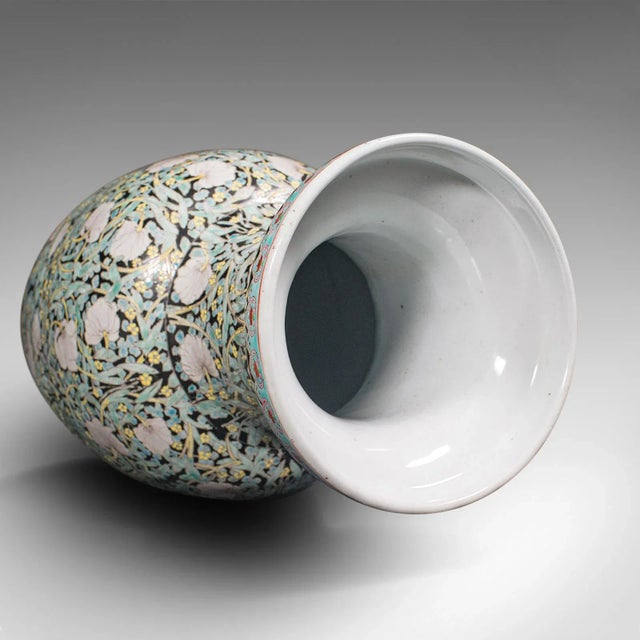 White 1950s Large Vintage Art Deco Oriental Ceramic Stem Vase For Sale - Image 8 of 13