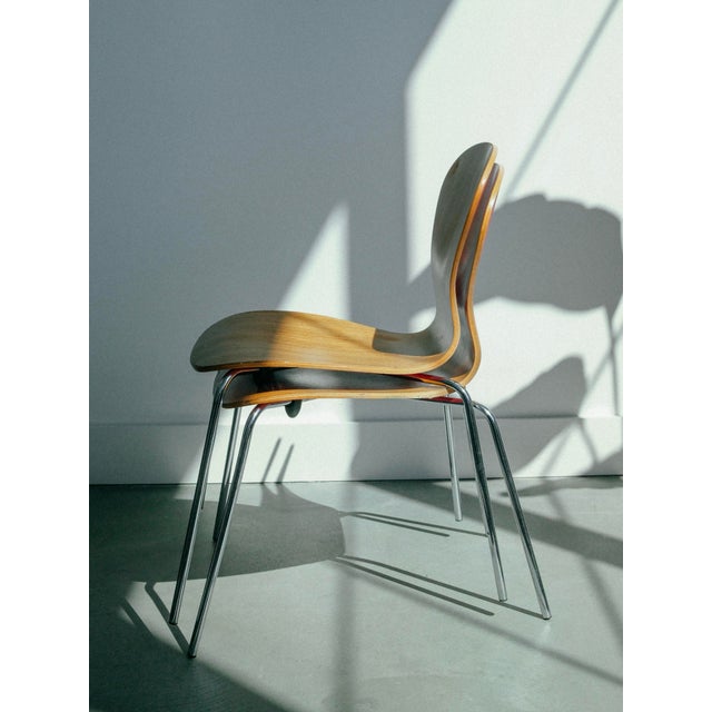 2000 - 2009 Knoll Sprite Stacking Chairs by Ross Lovegrove — Two-Tone Wood & Red — Pair For Sale - Image 5 of 12