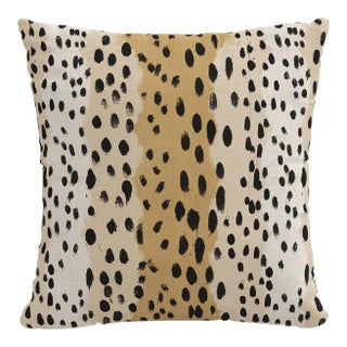 20" Decorative Pillow in Caramel Linen Leopard For Sale